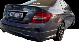 
										Mercedes C-Class full									