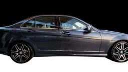 
										Mercedes C-Class full									