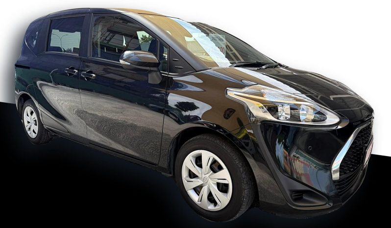 
								Toyota Sienta full									