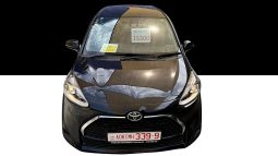 
										Toyota Sienta full									