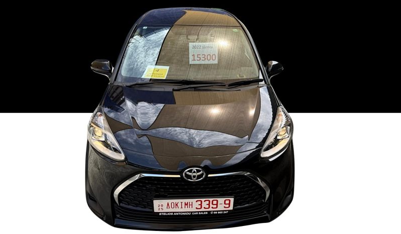 
								Toyota Sienta full									