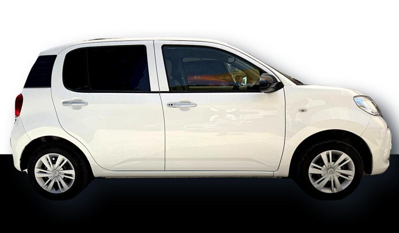 
								Toyota Passo full									