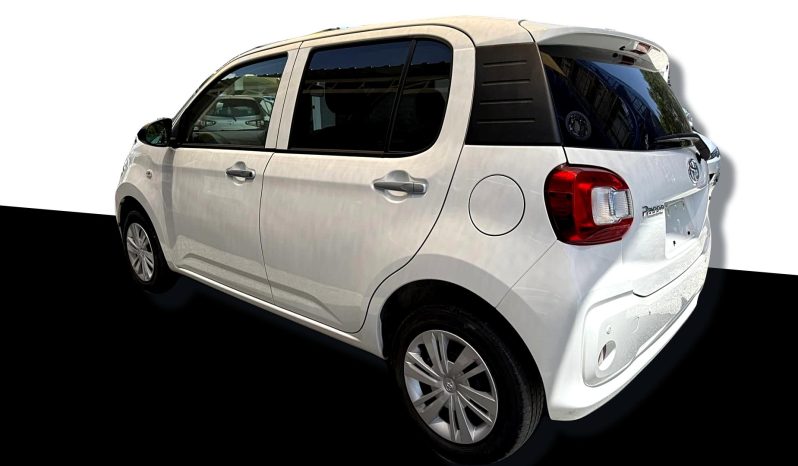 
								Toyota Passo full									