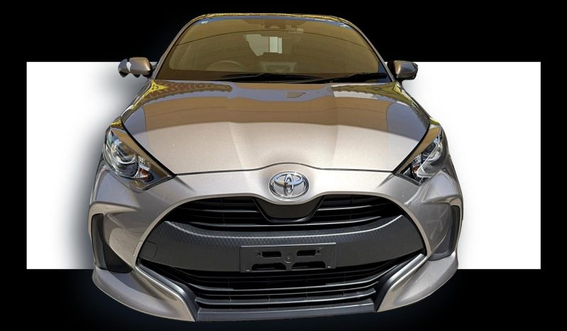 
								Toyota Yaris full									