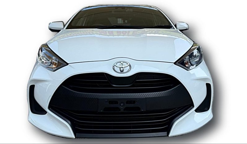 
								Toyota Yaris full									