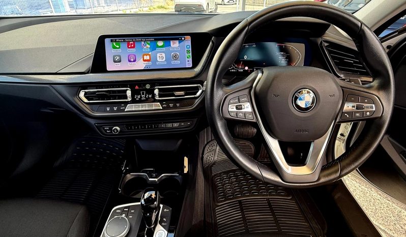 
								BMW 118 full									