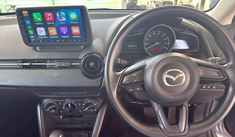 
								Mazda Mazda 2 full									