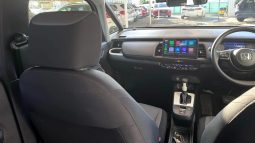
										Honda Fit full									