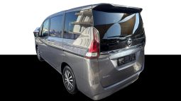 
										Nissan Serena full									