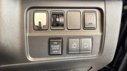 
										Nissan Serena full									