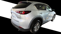 
										Mazda CX-5 full									