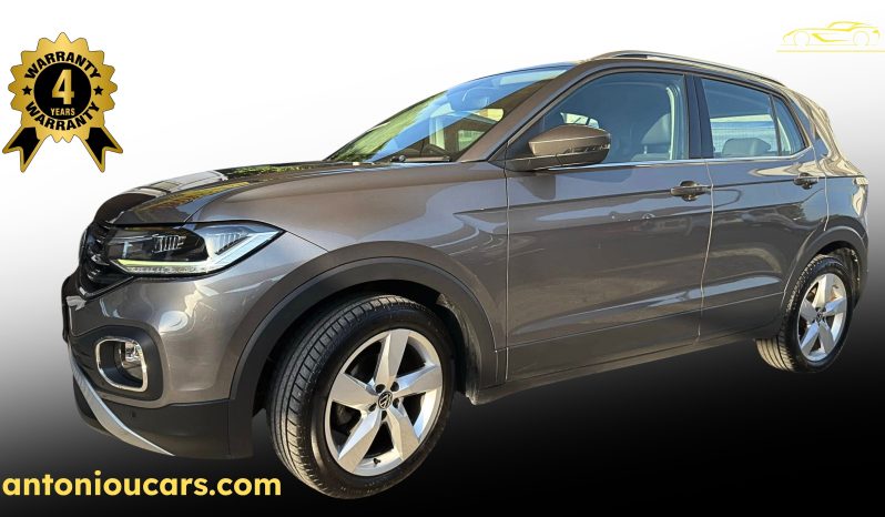 
								Volkswagen T-CROSS full									