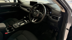 
										Mazda CX-5 full									