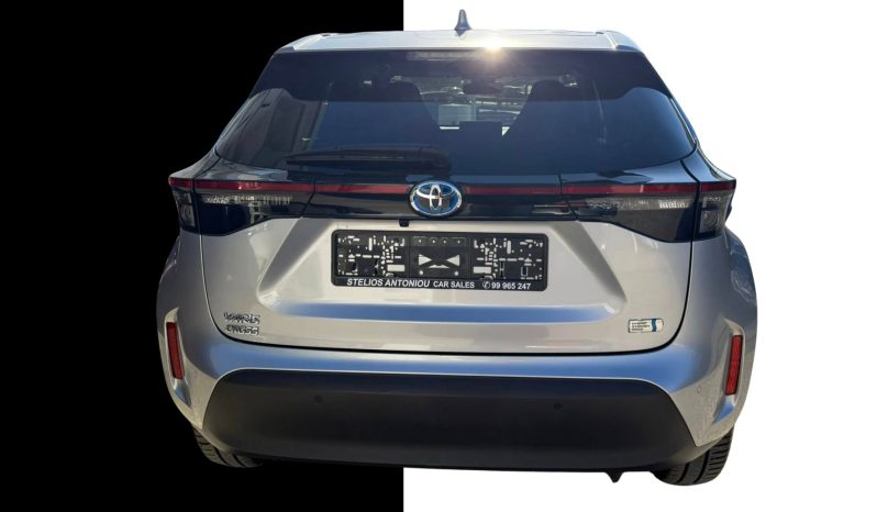 
								Toyota Yaris Cross full									