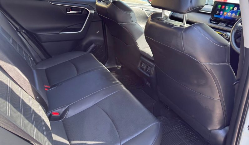 
								Toyota RAV4 G Package full									