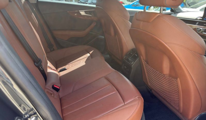 
								Audi A5 quattro full									