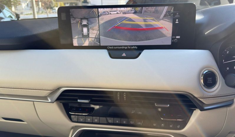 
								Mazda CX-60 Exclusive full									