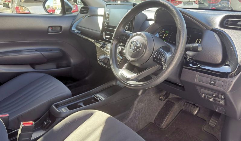 
								Toyota Aqua 2022 full									