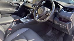 
										Toyota RAV4 G Package full									