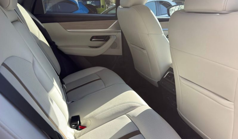 
								Mazda CX-60 Exclusive full									