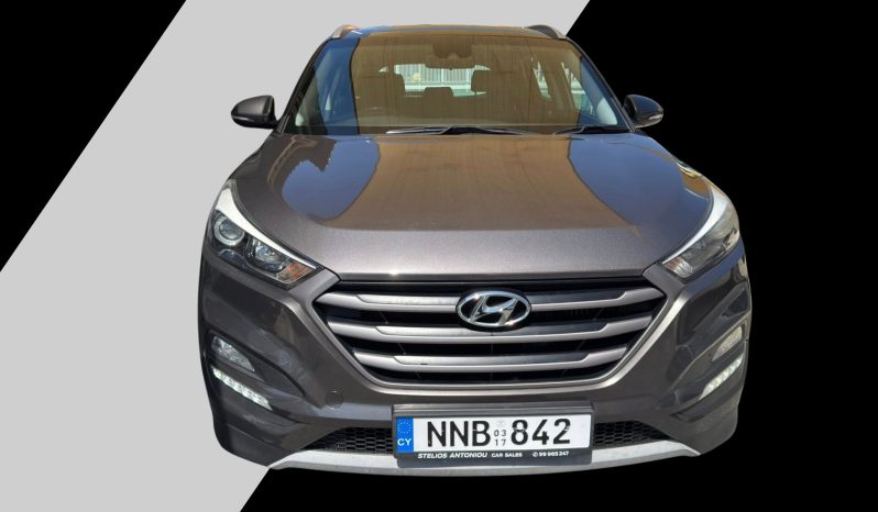 
								Hyundai Tucson full									
