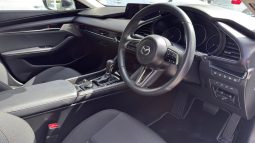 
										Mazda 3 full									