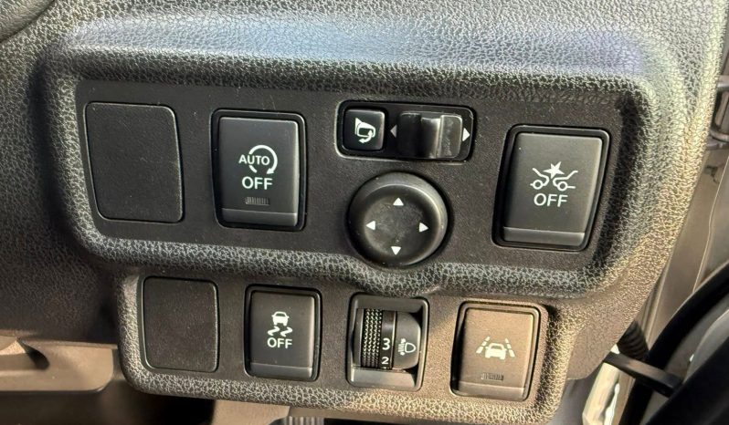 
								Nissan Note full									