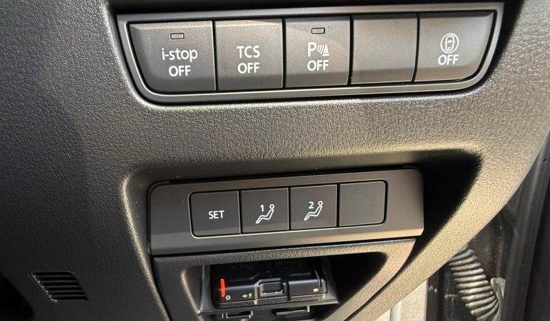 
								Mazda CX60 full									