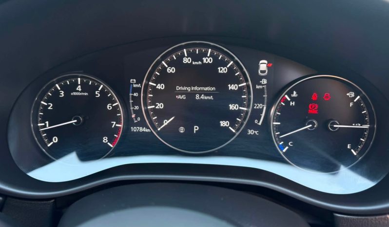 
								Mazda CX30 full									
