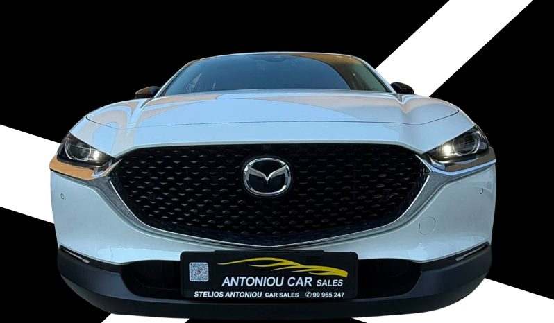 
								Mazda CX30 full									