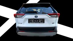 
										Toyota RAV 4 full									