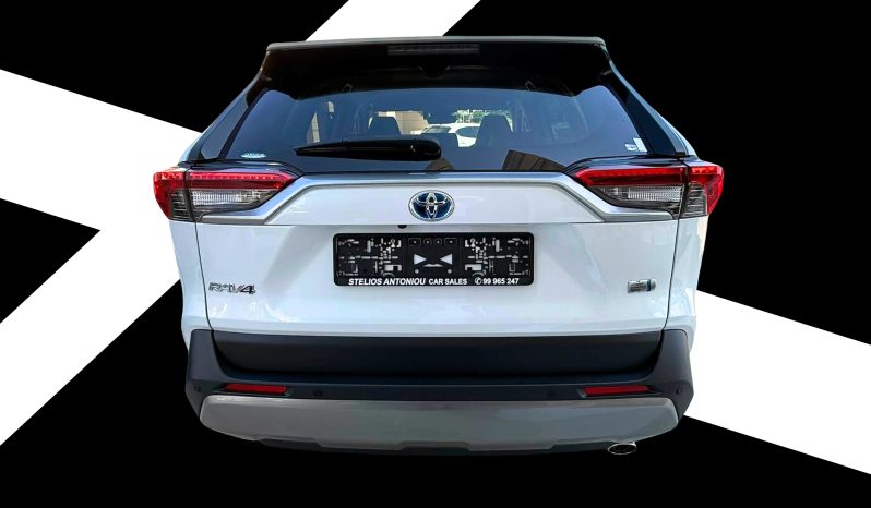 
								Toyota RAV 4 full									