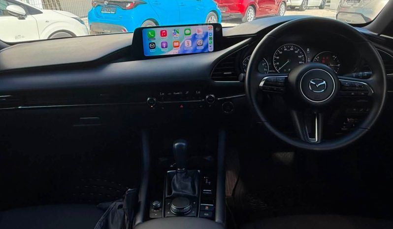 
								Mazda 3 full									