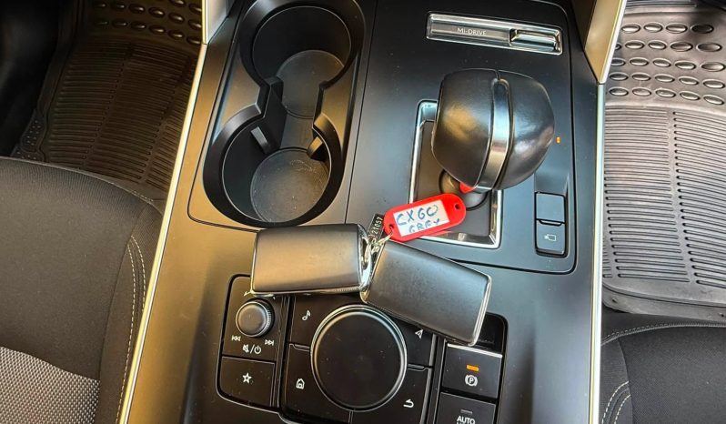 
								Mazda CX60 full									
